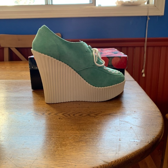 T.U.K. Mint Suede Creeper Wedge - Picture 6 of 8